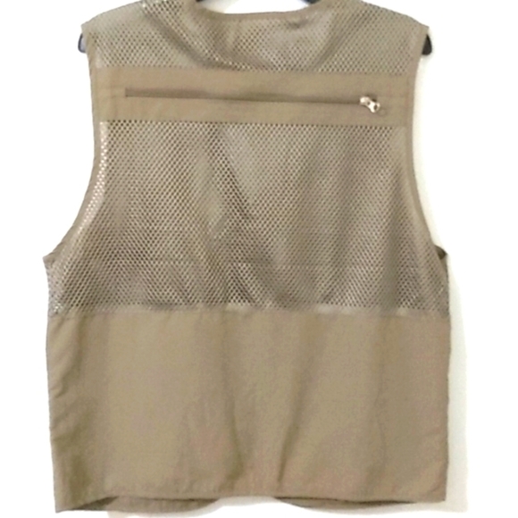 OUTDOOR TAN UTILITY VEST JACKET SIZE 38-40 NWOT - Picture 4 of 7
